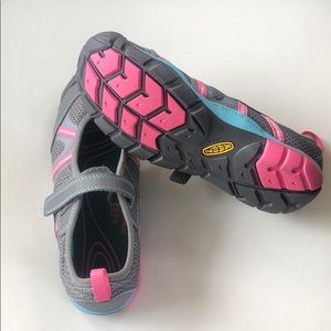 Keen Contour Arch Mary Jane sneakers